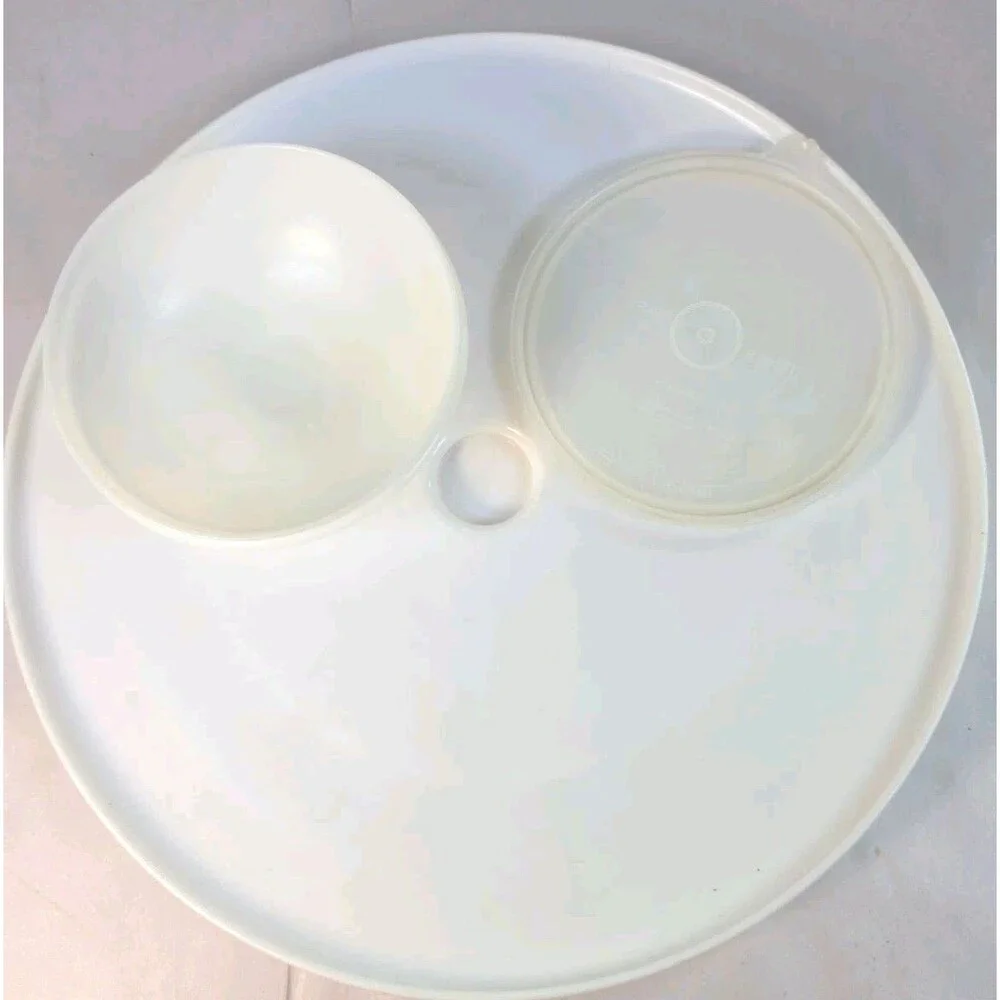 Vintage Tupperware Dip N Serve Chip & Dip Veggie Relish Tray White w Lid